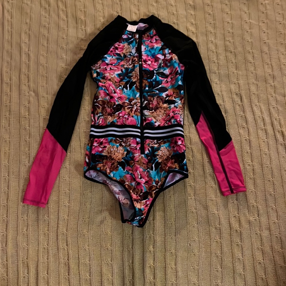 one piece swimsuit size XS.